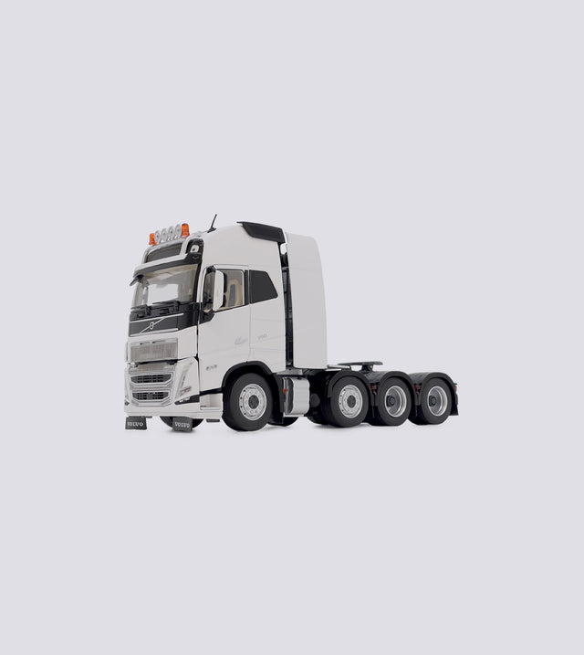 Volvo FH5 8x4 - Farbauswahl (1:32)