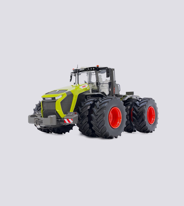 Claas Xerion 12.590 Zwillingsbereifung (1:32)