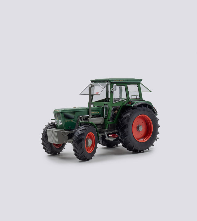 Deutz D 130 06 with cabin (1:32)