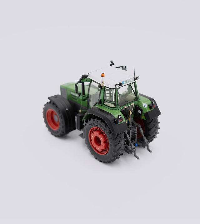 Fendt Favorit 926 Vario (1:32)