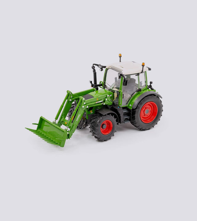 Fendt 313 Vario with front loader (1:32)