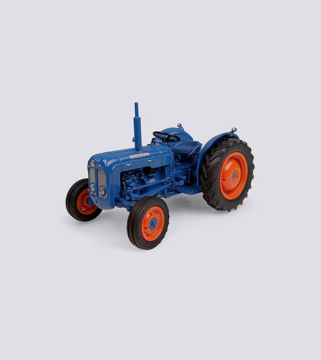 Fordson Dexta 1960 (1:32)