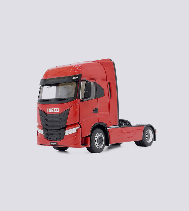 Iveco Sway 4x2 - color selection (1:32)