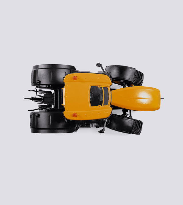 JCB Fastrac 8330 (1:32)