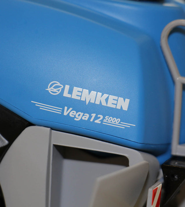 Lemken Vega 12 field sprayer (1:32)