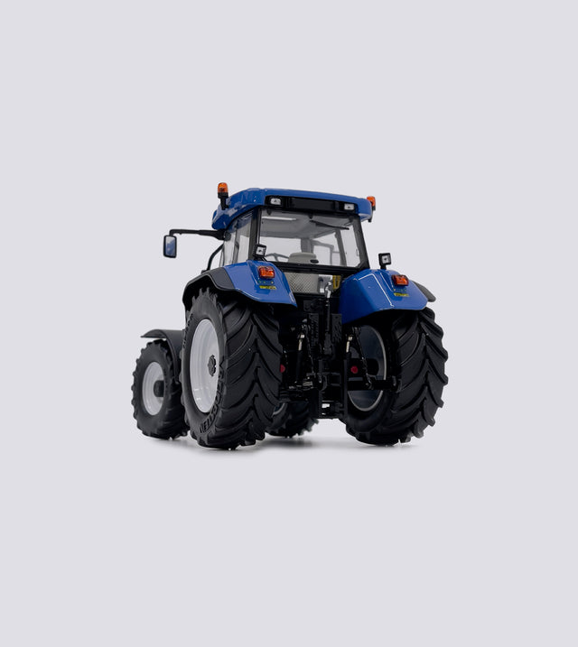 New Holland T7550 (1:32)