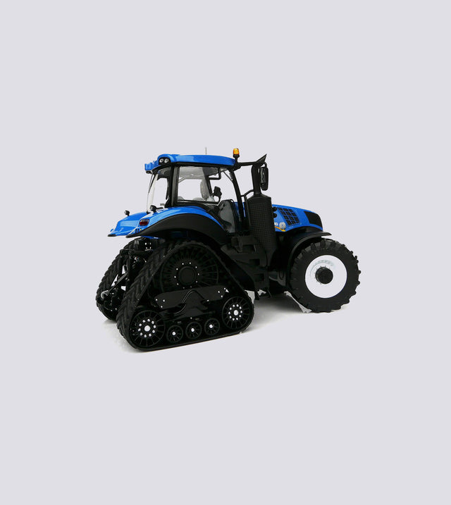 New Holland T8.435 SmartTrax (1:32)