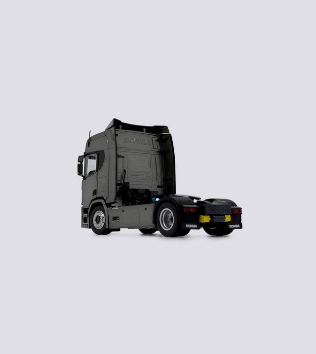 Scania R500 4x2 Dark Gray (1:32)