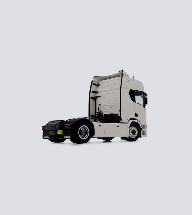 Scania R500 4x2 White (1:32)