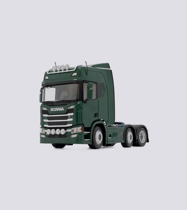 Scania R500 6x2 Dunkelgrün (1:32)