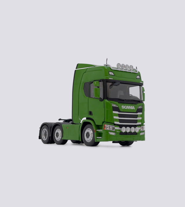 Scania R500 6x2 Hellgrün (1:32)